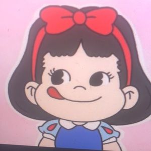 Meet your Posher, Camille